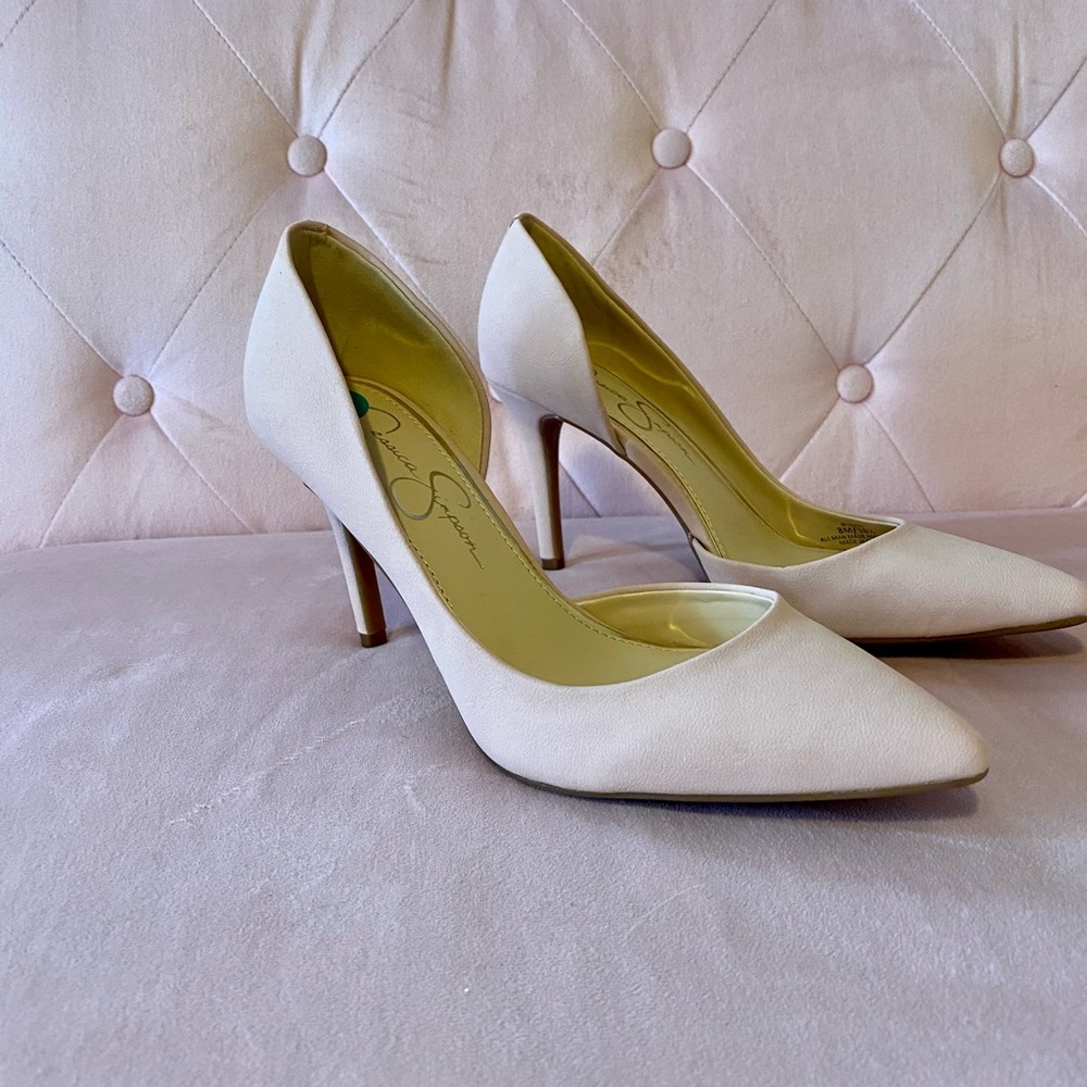 Jessica Simpson Blush Pointed Toe Heel Size 8